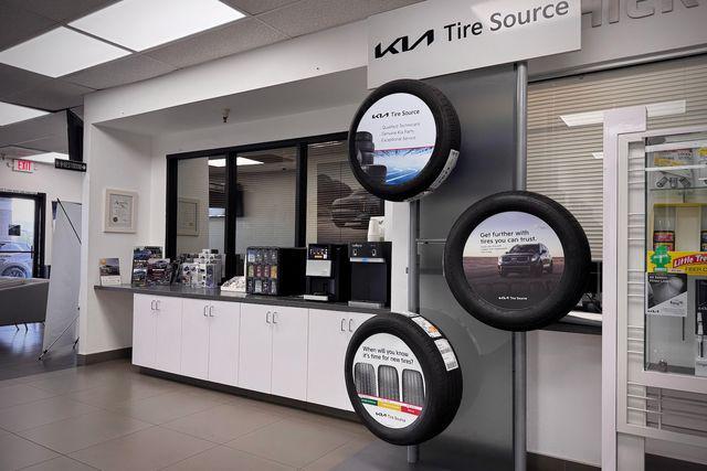 used 2014 Kia Sorento car, priced at $5,899