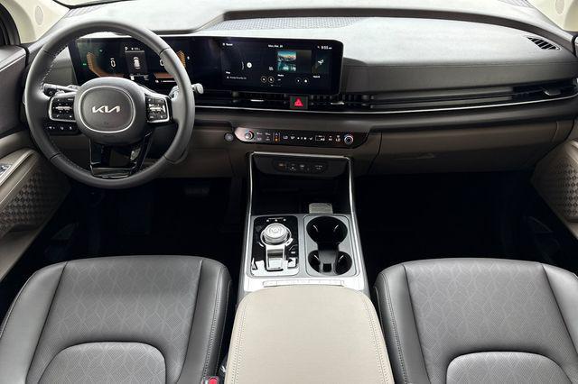 new 2026 Kia Carnival Hybrid car, priced at $47,205