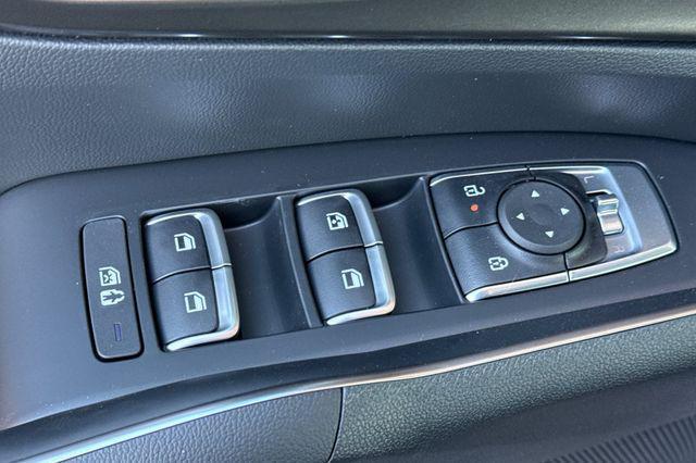 new 2026 Kia Sorento Hybrid car, priced at $44,775