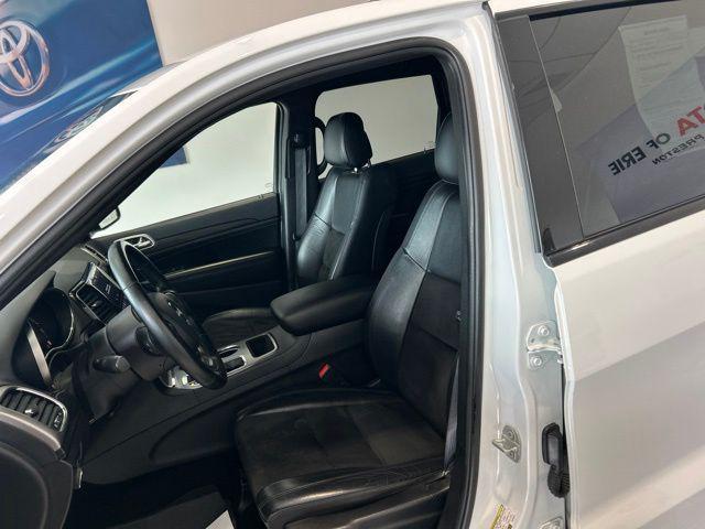 used 2021 Jeep Grand Cherokee car, priced at $18,990