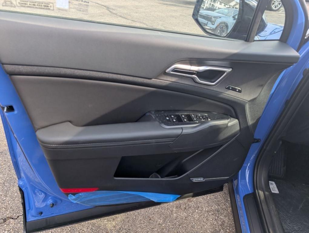 new 2026 Kia Sportage car, priced at $32,352