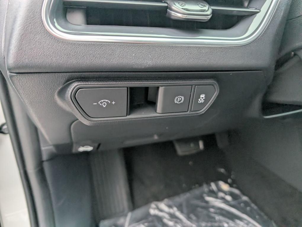 new 2025 Kia K4 car, priced at $23,316