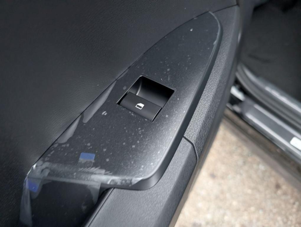 new 2026 Kia Sportage Hybrid car, priced at $33,735