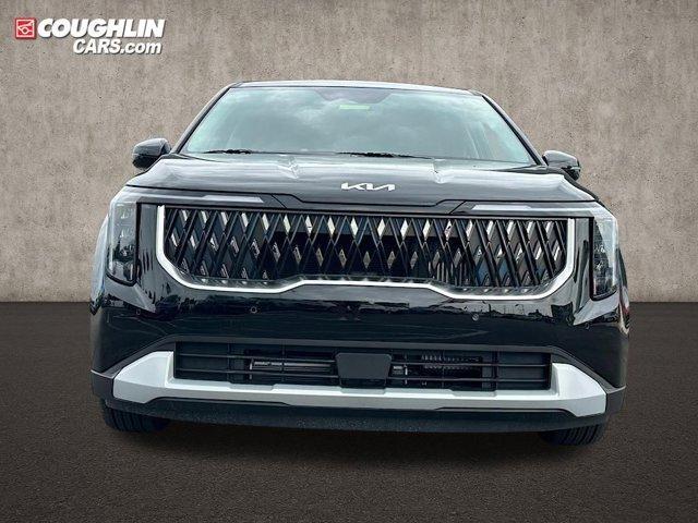 new 2026 Kia Carnival Hybrid car, priced at $39,912