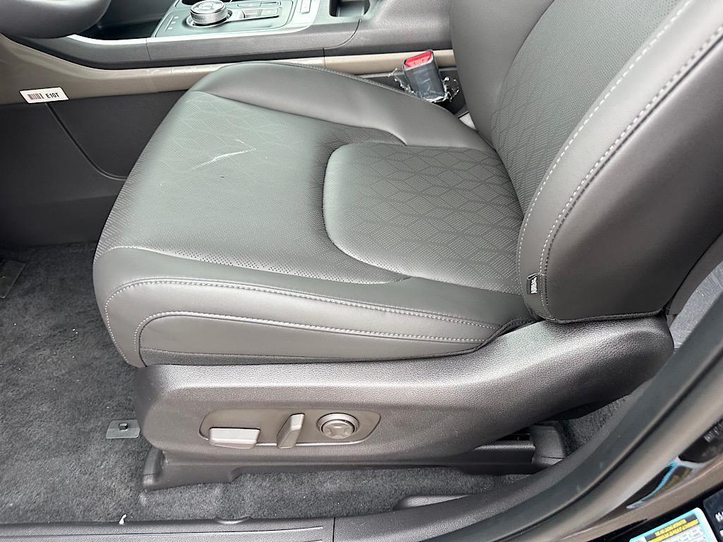 new 2026 Kia Carnival Hybrid car, priced at $39,912