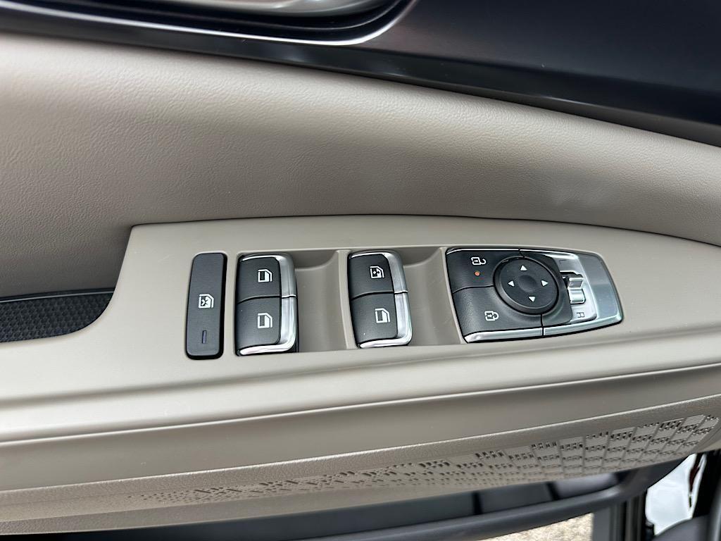 new 2026 Kia Carnival Hybrid car, priced at $39,912