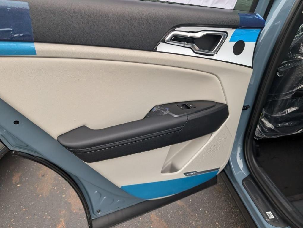 new 2026 Kia Sportage Hybrid car, priced at $40,035