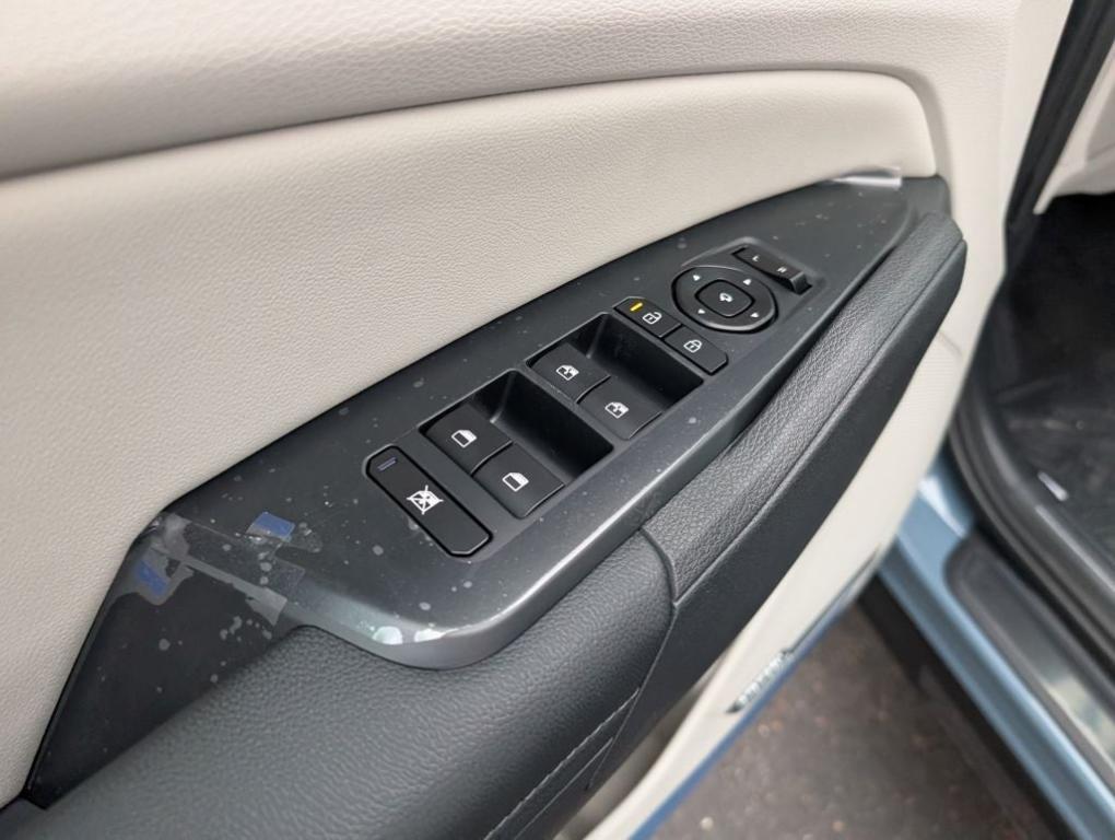 new 2026 Kia Sportage Hybrid car, priced at $40,035