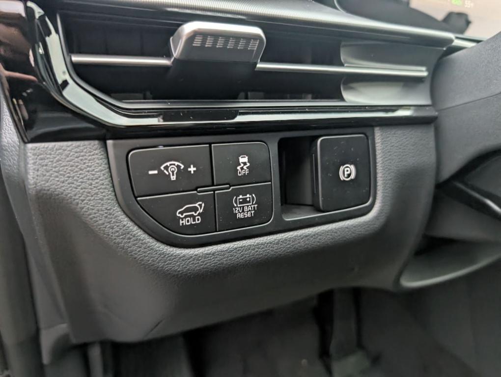 new 2026 Kia Sportage Hybrid car, priced at $32,730