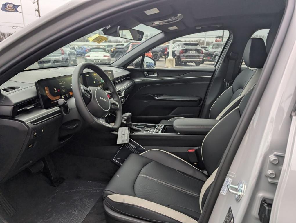 new 2026 Kia K5 car, priced at $33,120