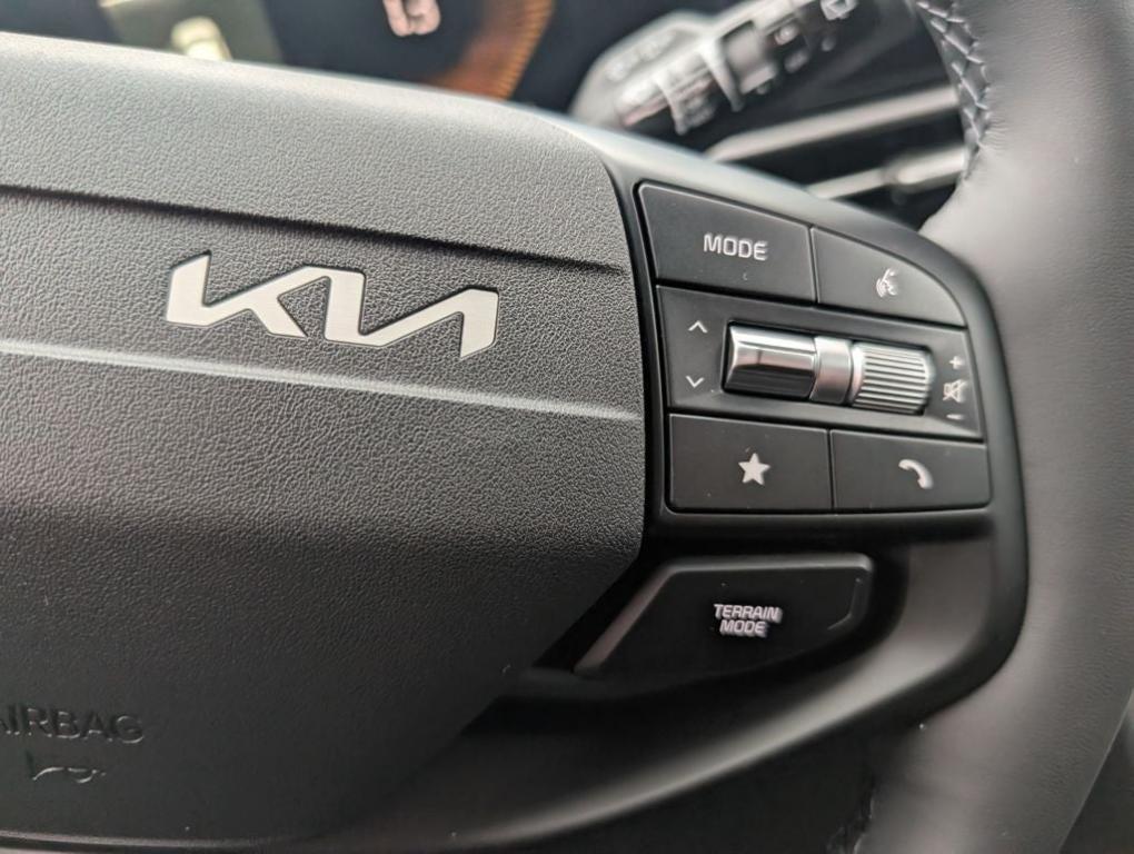 new 2026 Kia Sportage Hybrid car, priced at $40,585