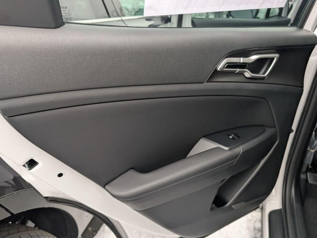 new 2026 Kia Sportage Hybrid car, priced at $40,585