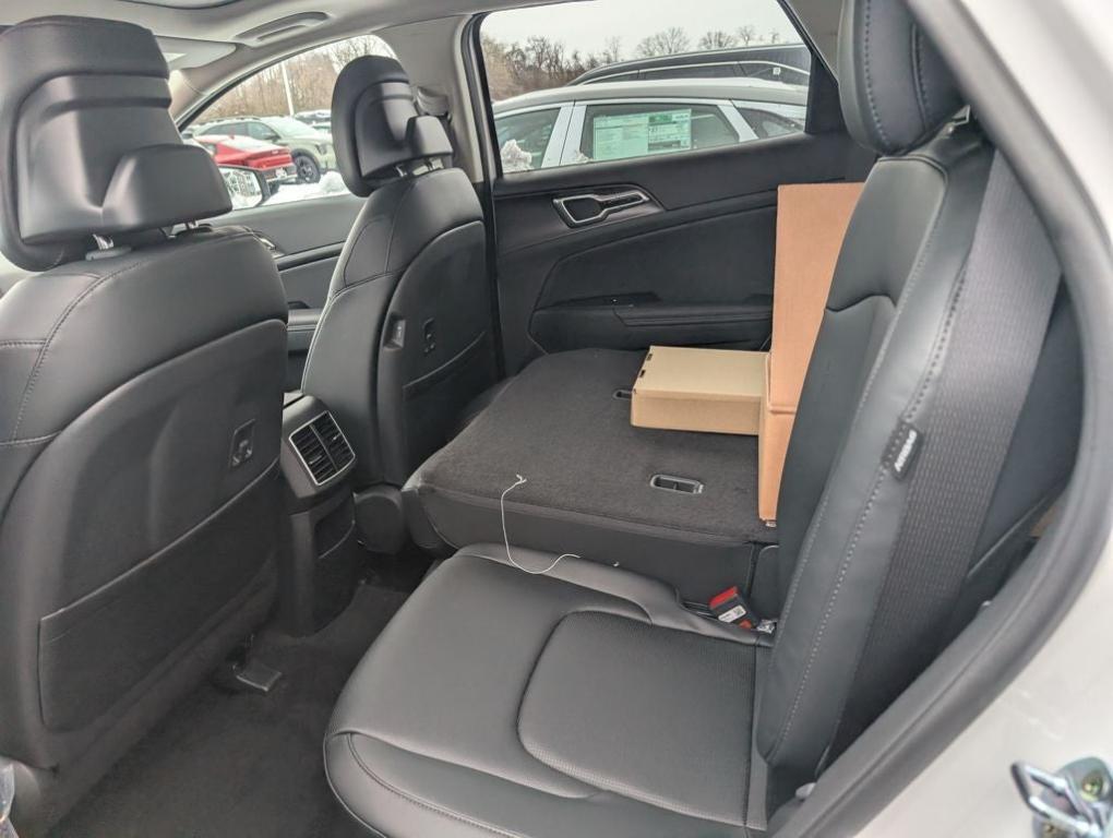 new 2026 Kia Sportage Hybrid car, priced at $40,585