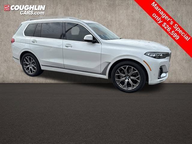 BMW X7 view 7