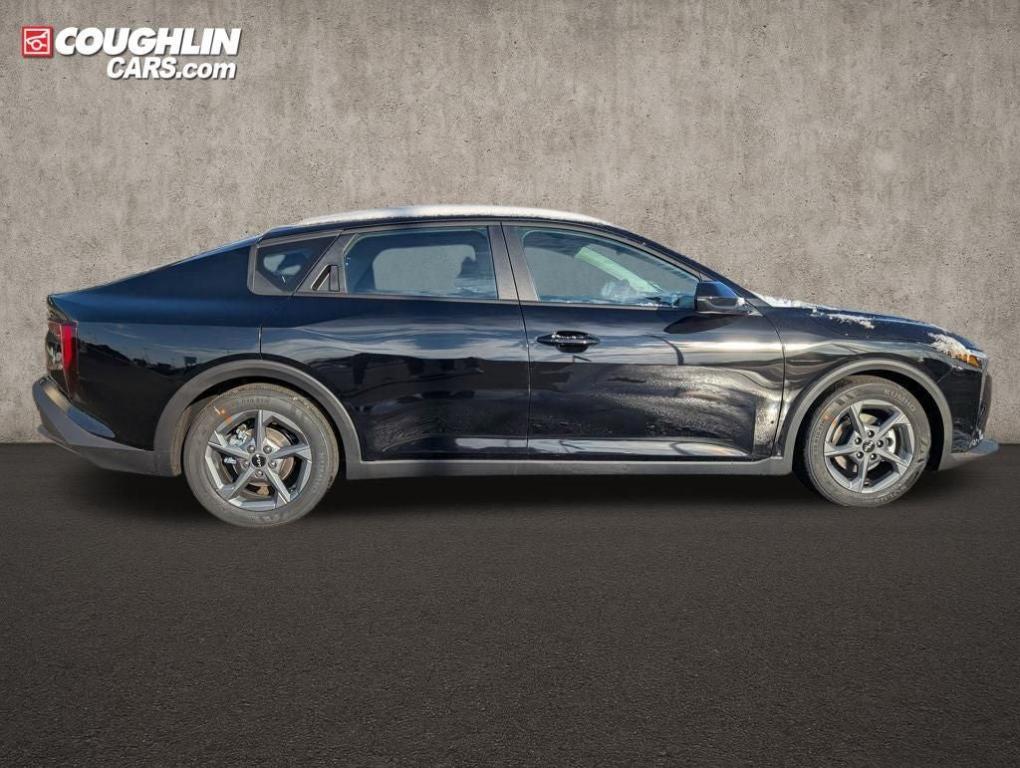 new 2025 Kia K4 car, priced at $22,208