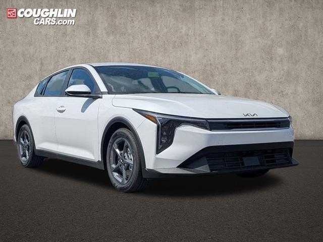 new 2025 Kia K4 car, priced at $23,082