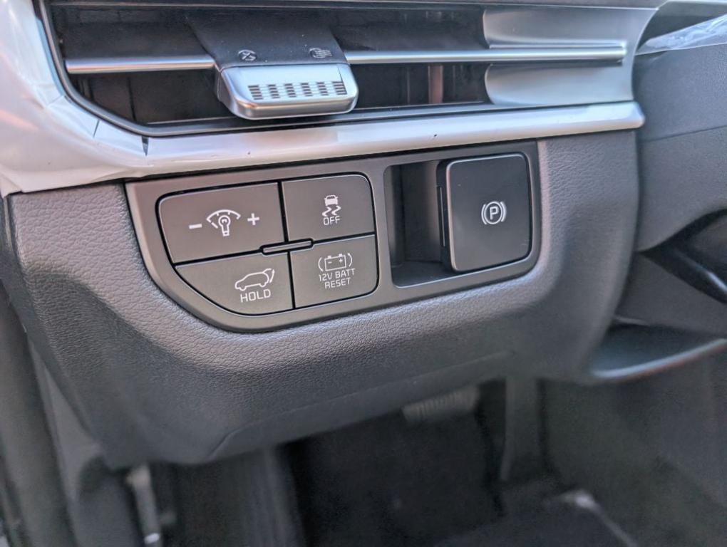 new 2026 Kia Sportage Hybrid car, priced at $35,135