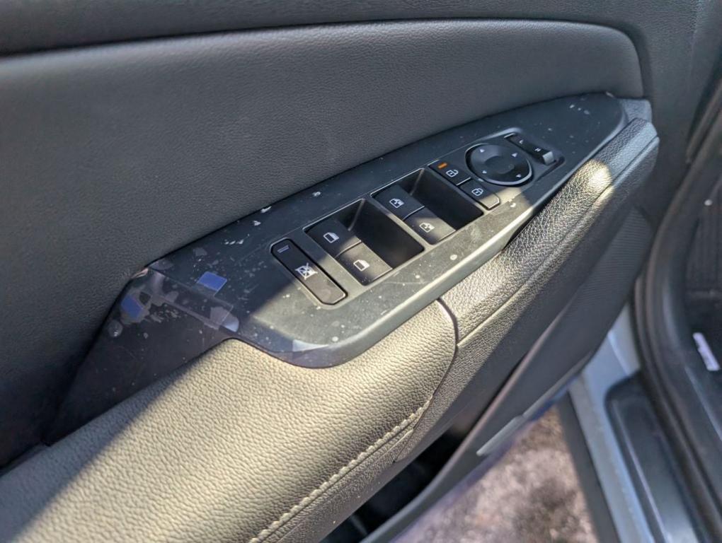 new 2026 Kia Sportage Hybrid car, priced at $35,135