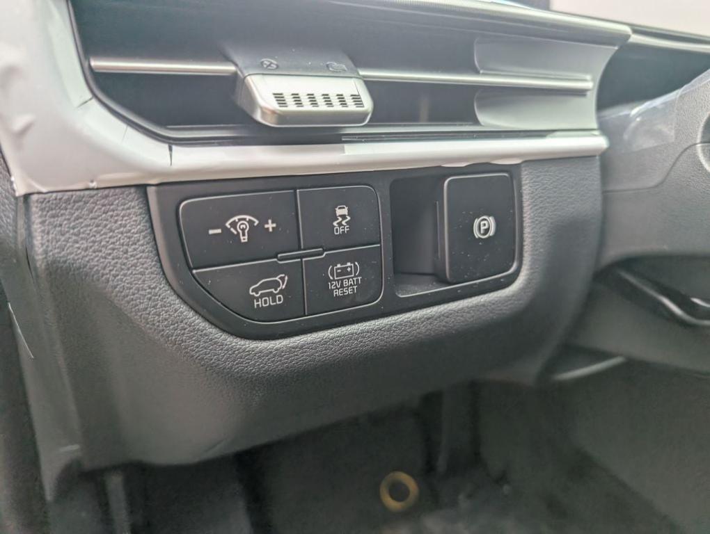 new 2026 Kia Sportage Hybrid car, priced at $42,035