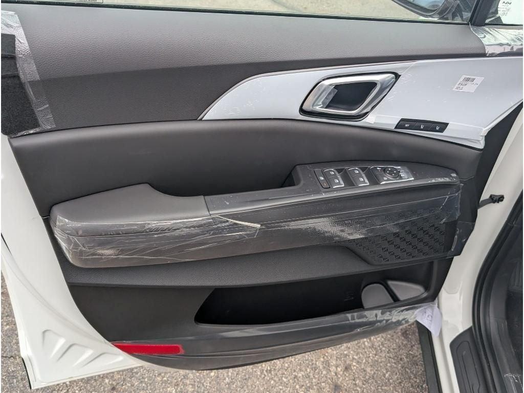 new 2026 Kia Carnival Hybrid car, priced at $46,832