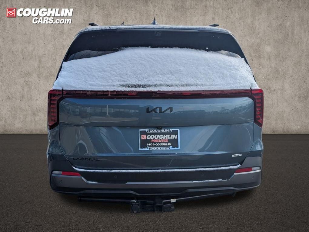 new 2025 Kia Carnival Hybrid car, priced at $53,161