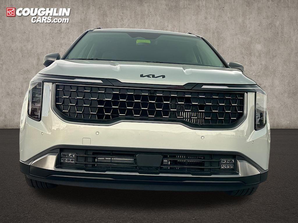 new 2025 Kia Carnival Hybrid car, priced at $52,120