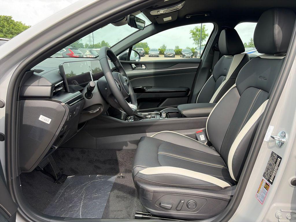 new 2026 Kia K5 car, priced at $31,010