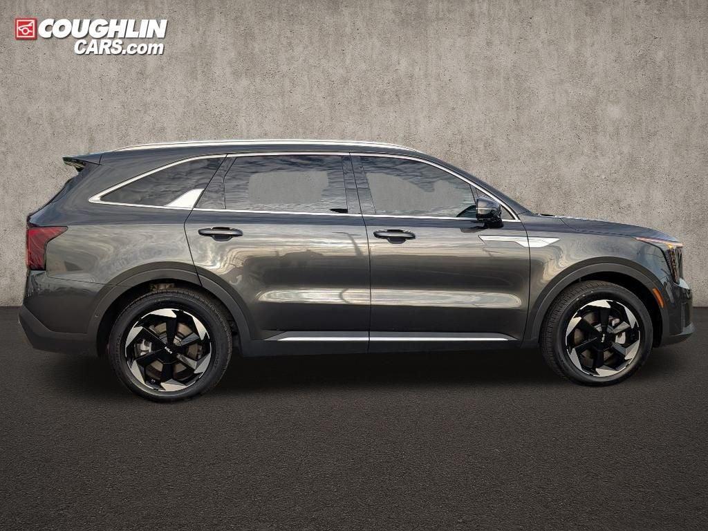 used 2025 Kia Sorento Hybrid car, priced at $37,271