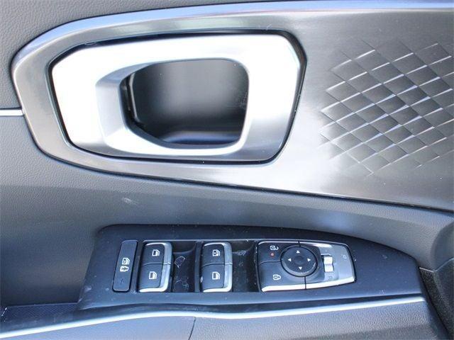 new 2025 Kia Sorento car, priced at $33,285