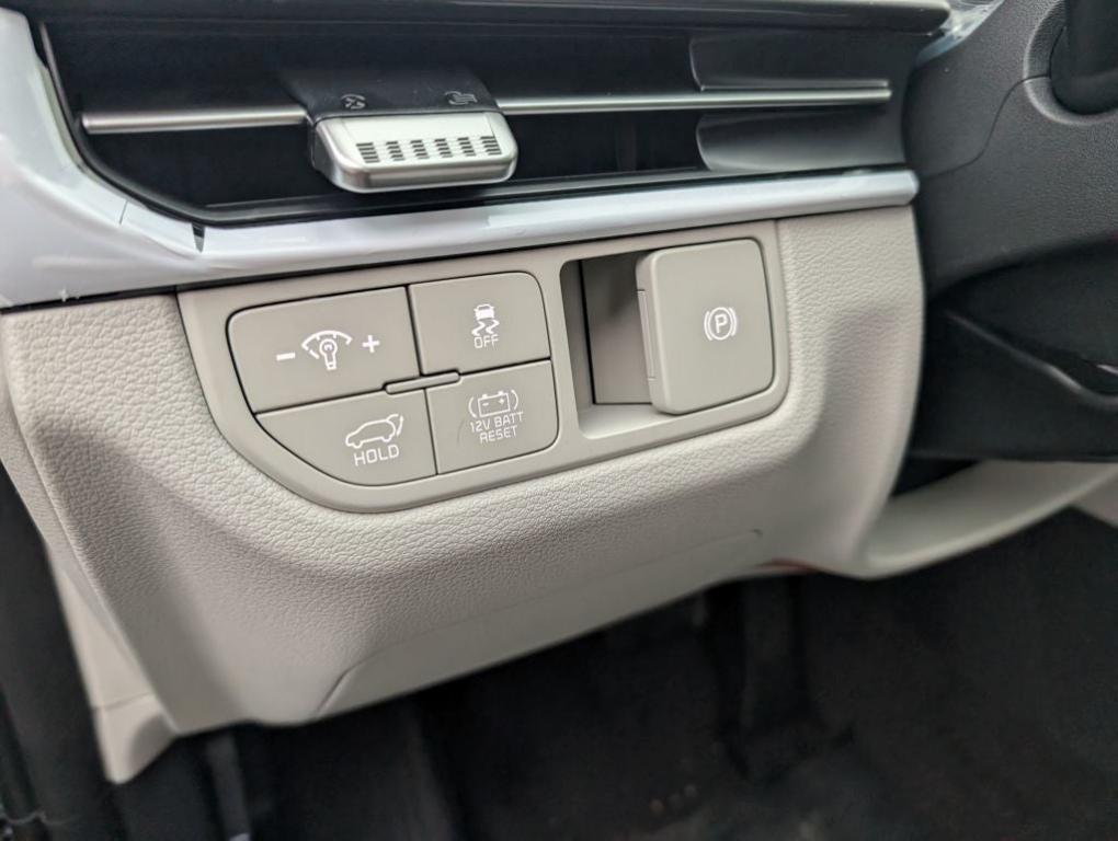 new 2026 Kia Sportage Hybrid car, priced at $41,535