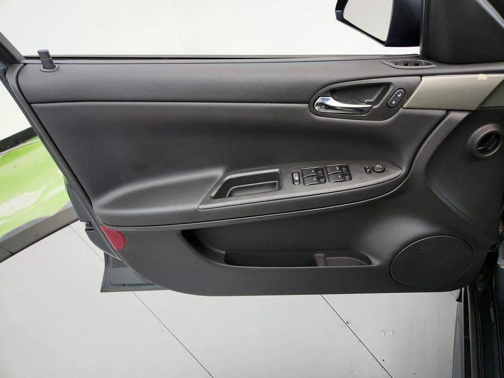 used 2013 Chevrolet Impala car, priced at $6,495