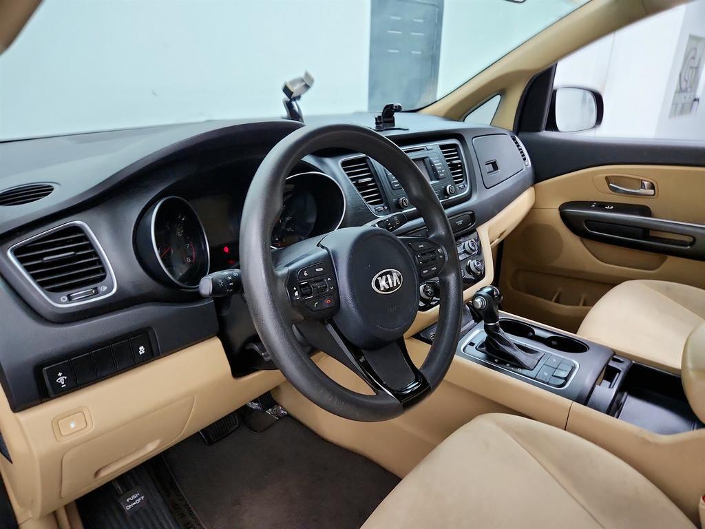 used 2015 Kia Sedona car, priced at $4,295
