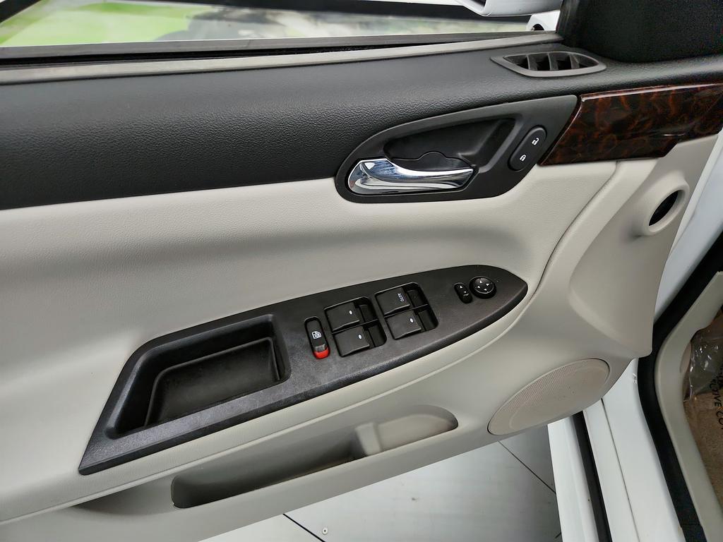 used 2015 Chevrolet Impala Limited car, priced at $7,995