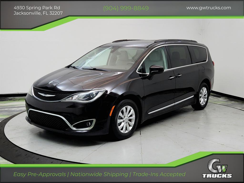 used 2017 Chrysler Pacifica car, priced at $9,950