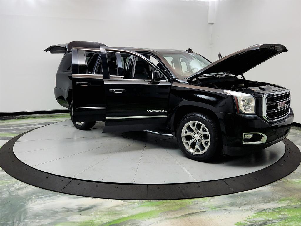 used 2020 GMC Yukon XL car, priced at $24,695