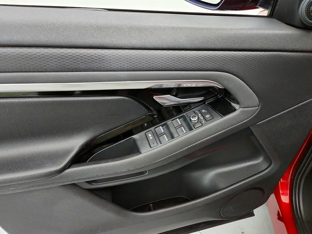 used 2020 Land Rover Range Rover Evoque car, priced at $15,595