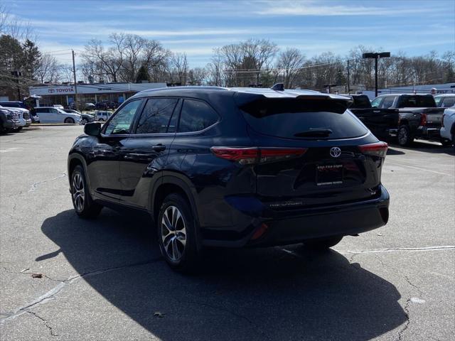 used 2021 Toyota Highlander Hybrid car, priced at $36,991