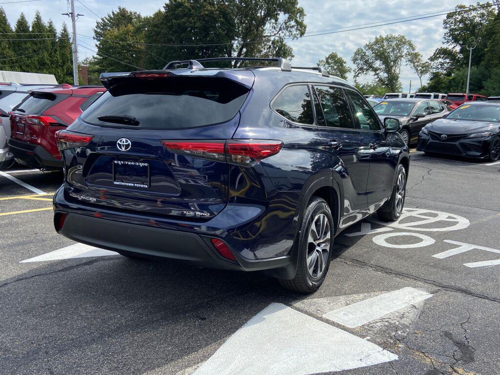 used 2022 Toyota Highlander car, priced at $35,991