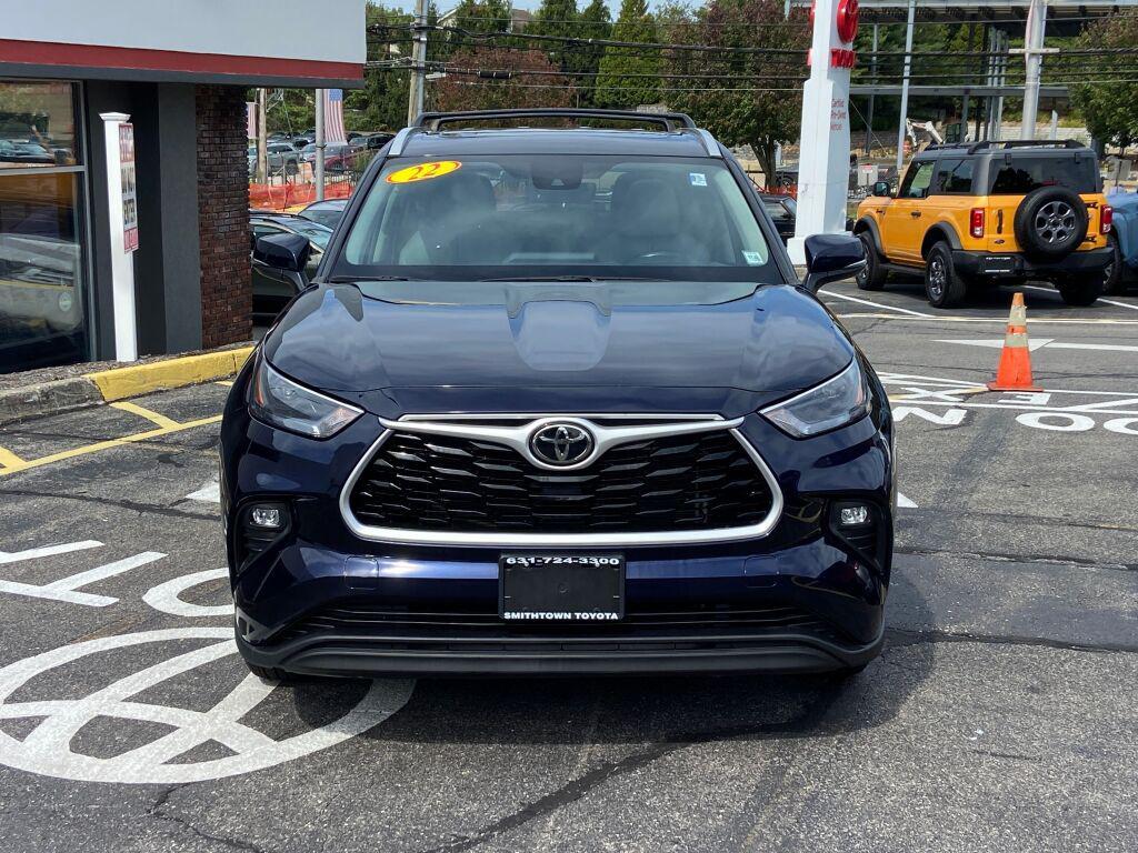 used 2022 Toyota Highlander car, priced at $35,991