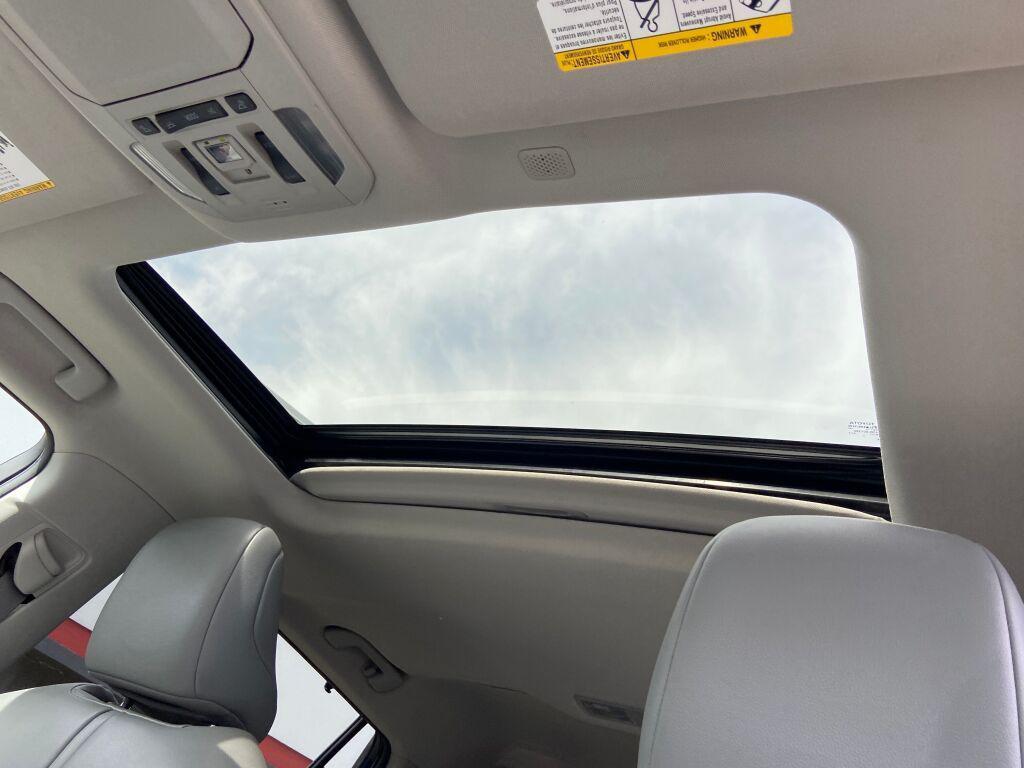 used 2022 Toyota Highlander car, priced at $35,991