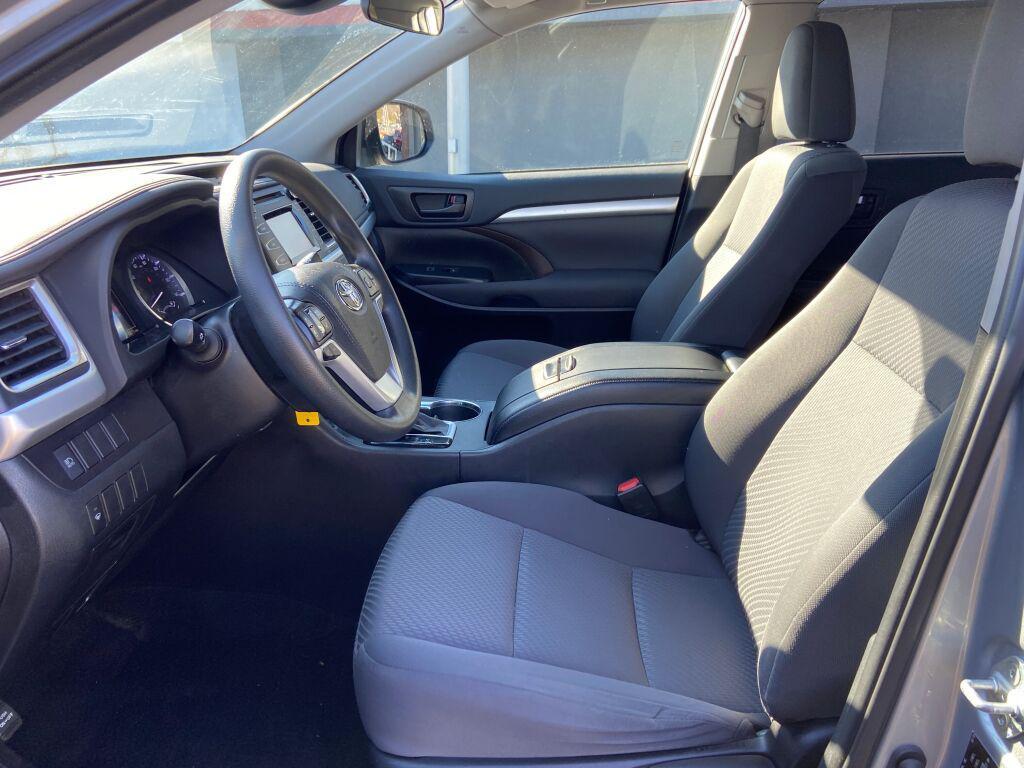 used 2019 Toyota Highlander car, priced at $24,991