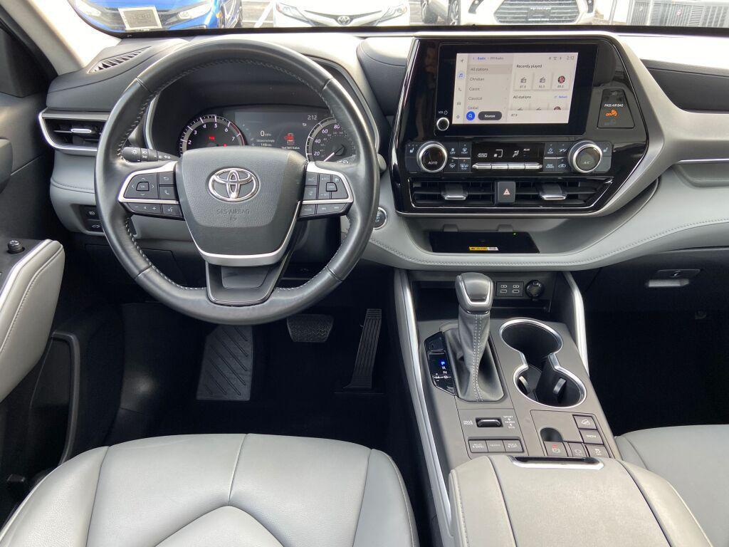 used 2023 Toyota Highlander car, priced at $36,991