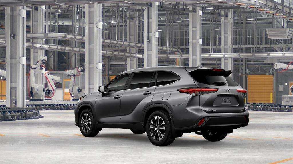 new 2026 Toyota Highlander Hybrid car, priced at $50,273