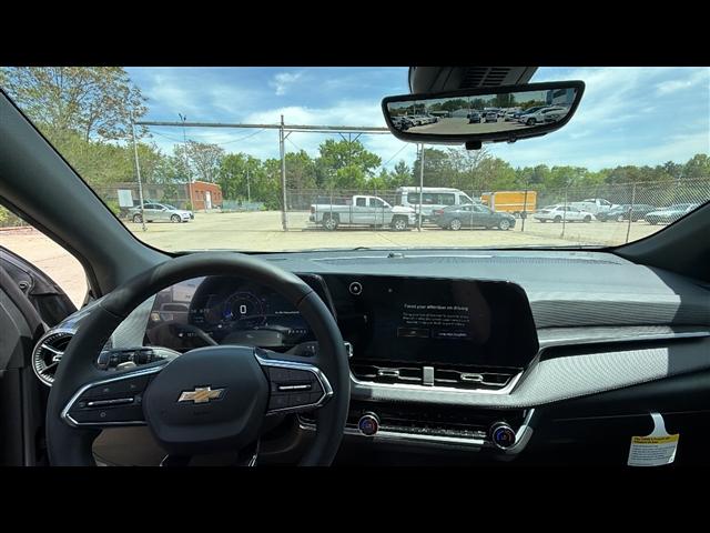 new 2026 Chevrolet Equinox car, priced at $33,688