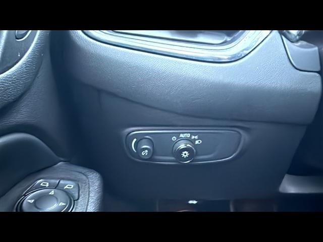 used 2021 Chevrolet Equinox car, priced at $16,671