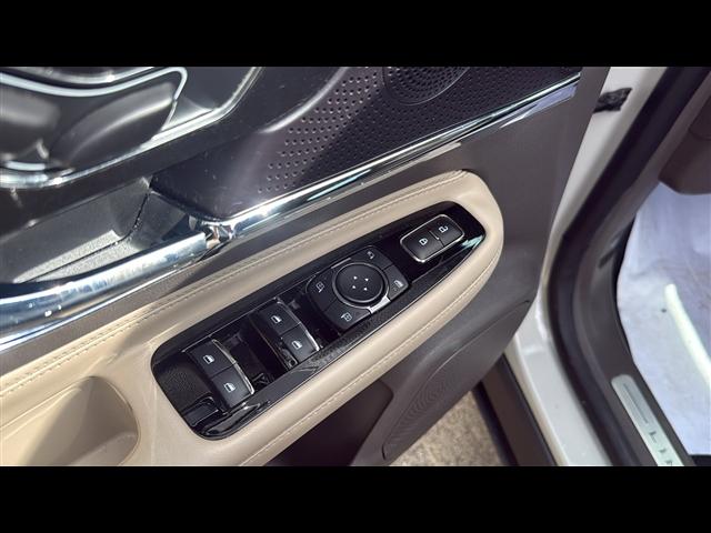 used 2023 Lincoln Corsair car, priced at $32,002