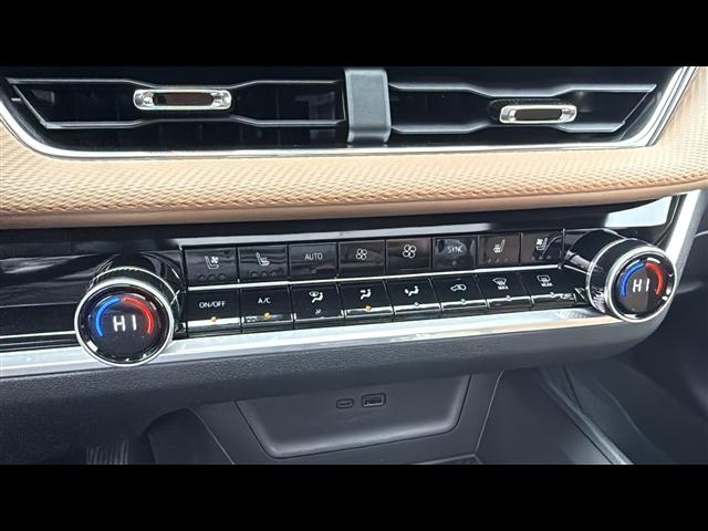 new 2026 Chevrolet Equinox car, priced at $40,165