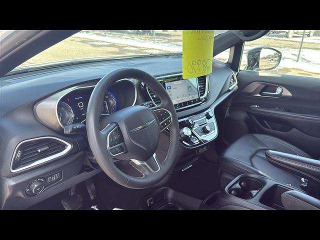 used 2025 Chrysler Pacifica car, priced at $28,990