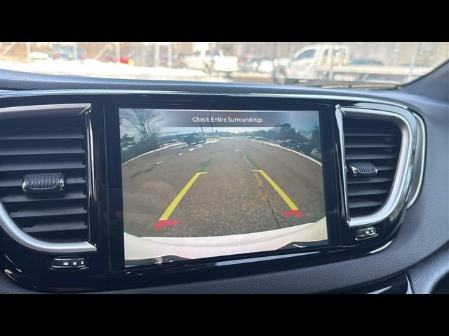 used 2025 Chrysler Pacifica car, priced at $28,990