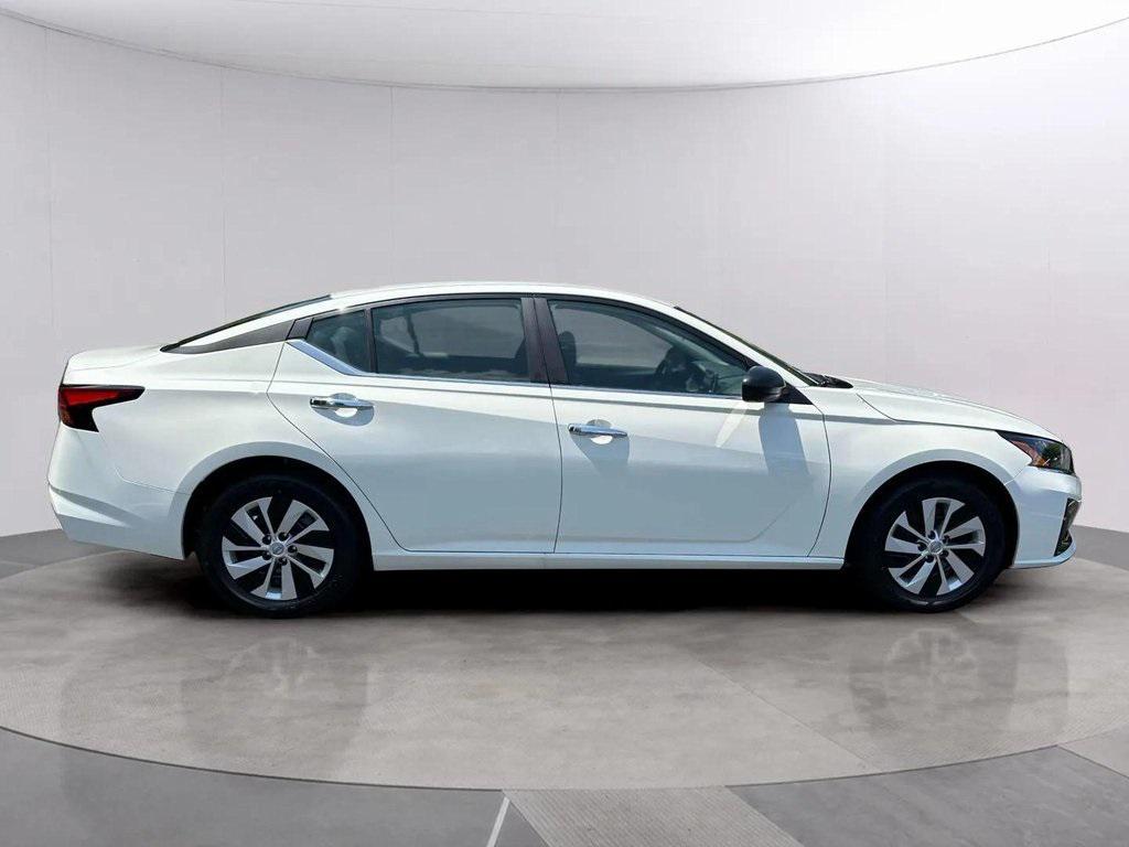 new 2025 Nissan Altima car, priced at $22,299